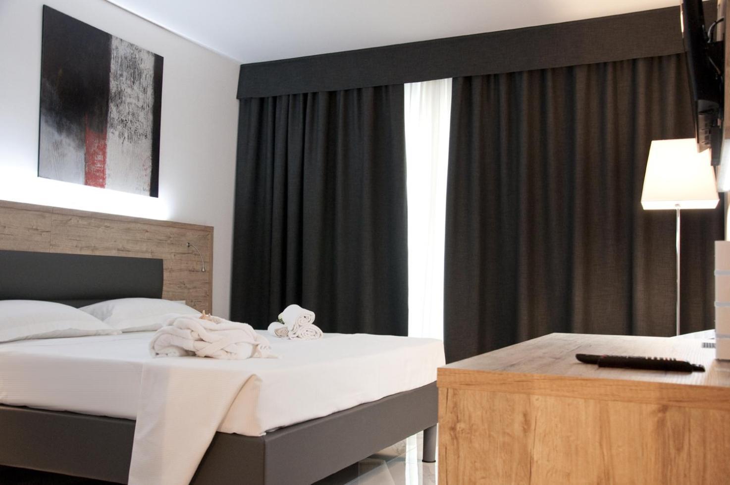 Ambruosi Village Resort&SPA Massignano Esterno foto