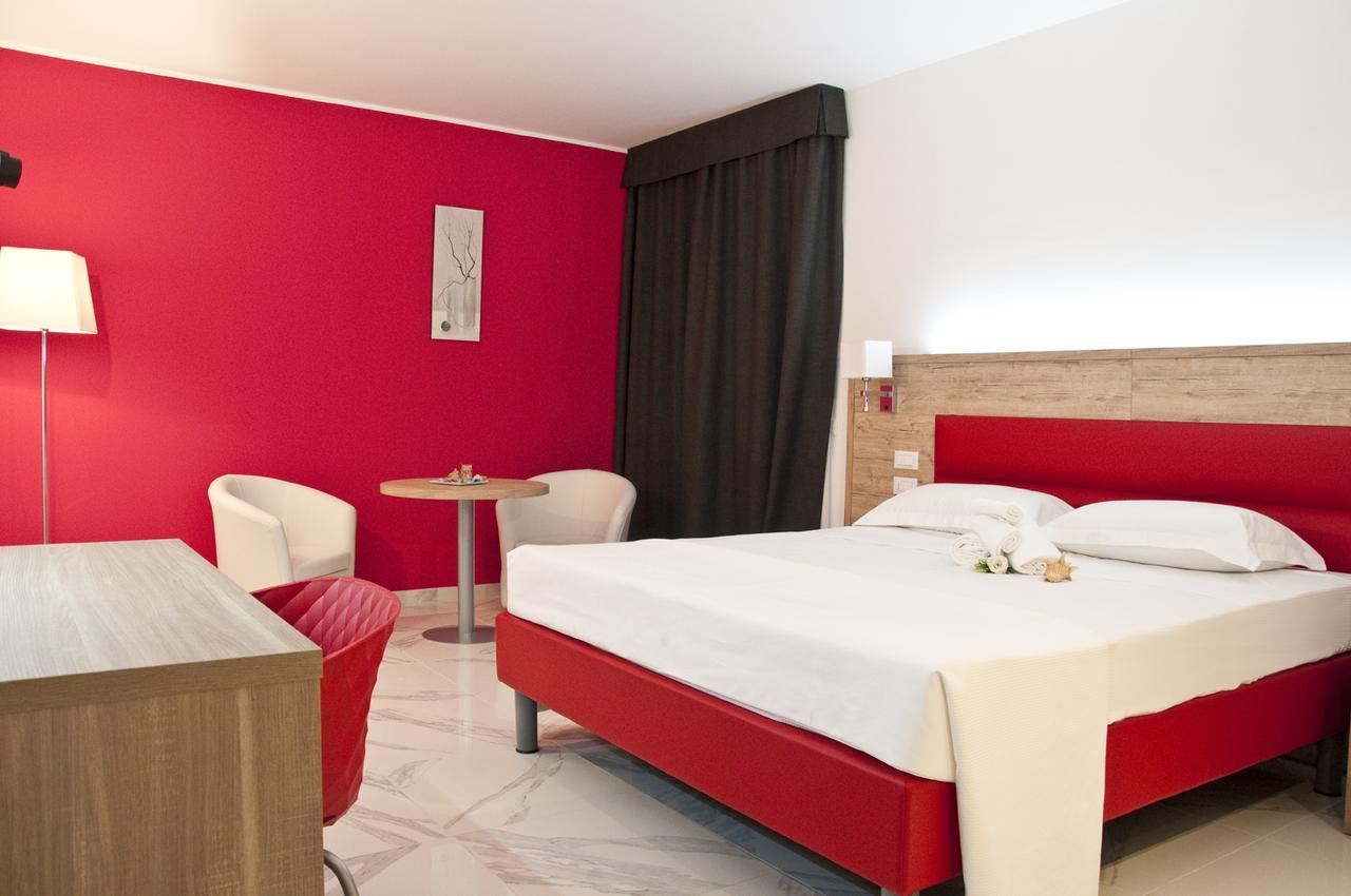 Ambruosi Village Resort&SPA Massignano Esterno foto